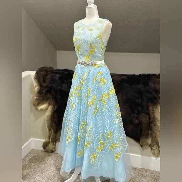 Charming Organza & Floral Lace with Beads Party  Dress/ Prom Dress - Picture 3 of 16
